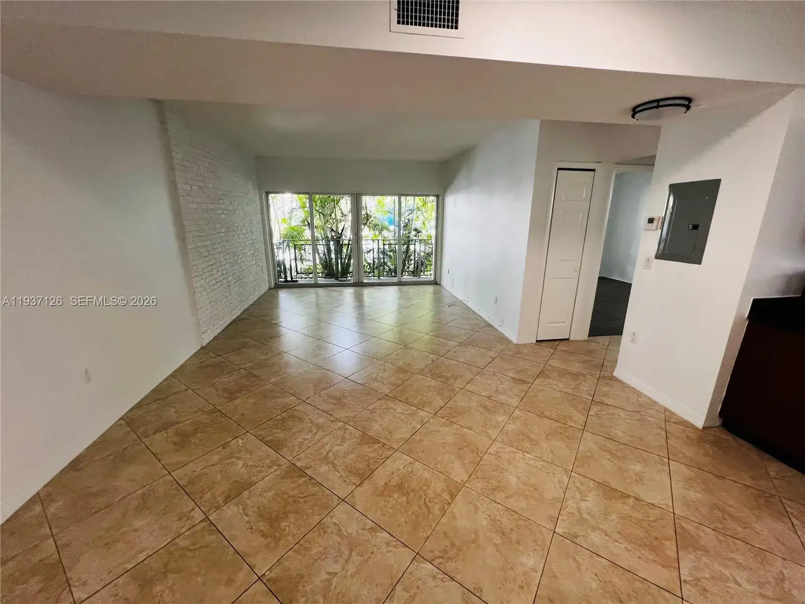 946 Bay Dr # 2, Miami Beach FL 33141 photo 4