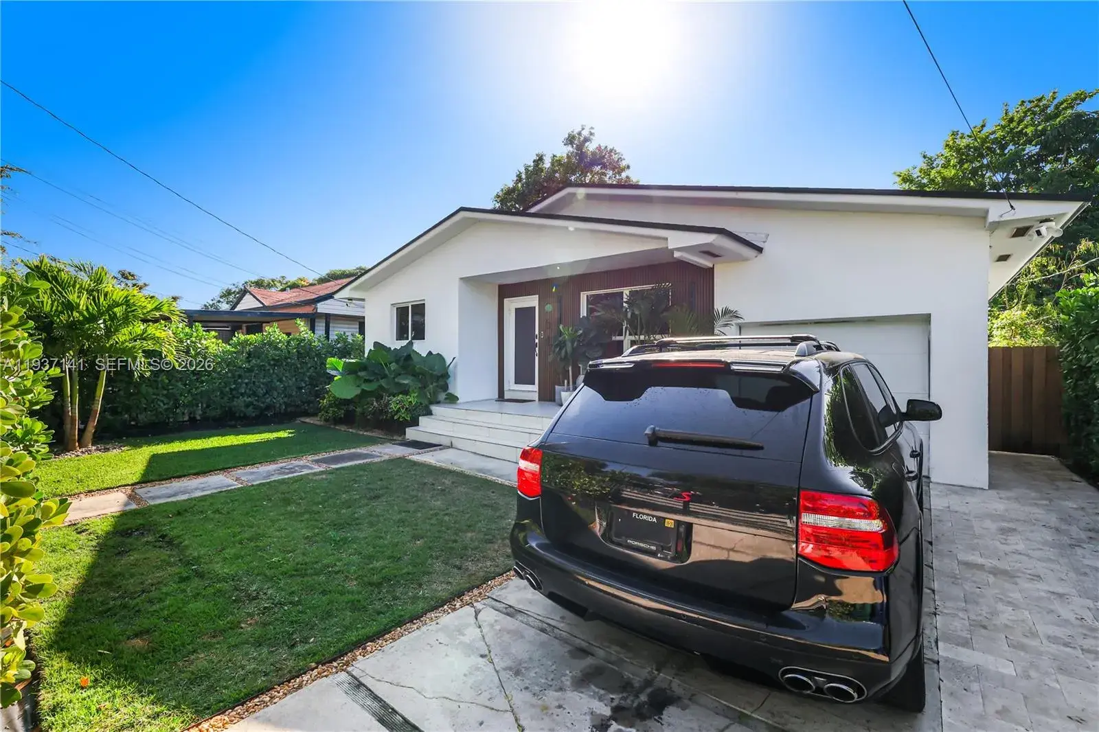 254 NW 43rd St, Miami FL 33127
