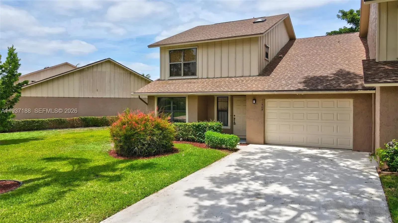 11905 Donlin Dr, Wellington FL 33414