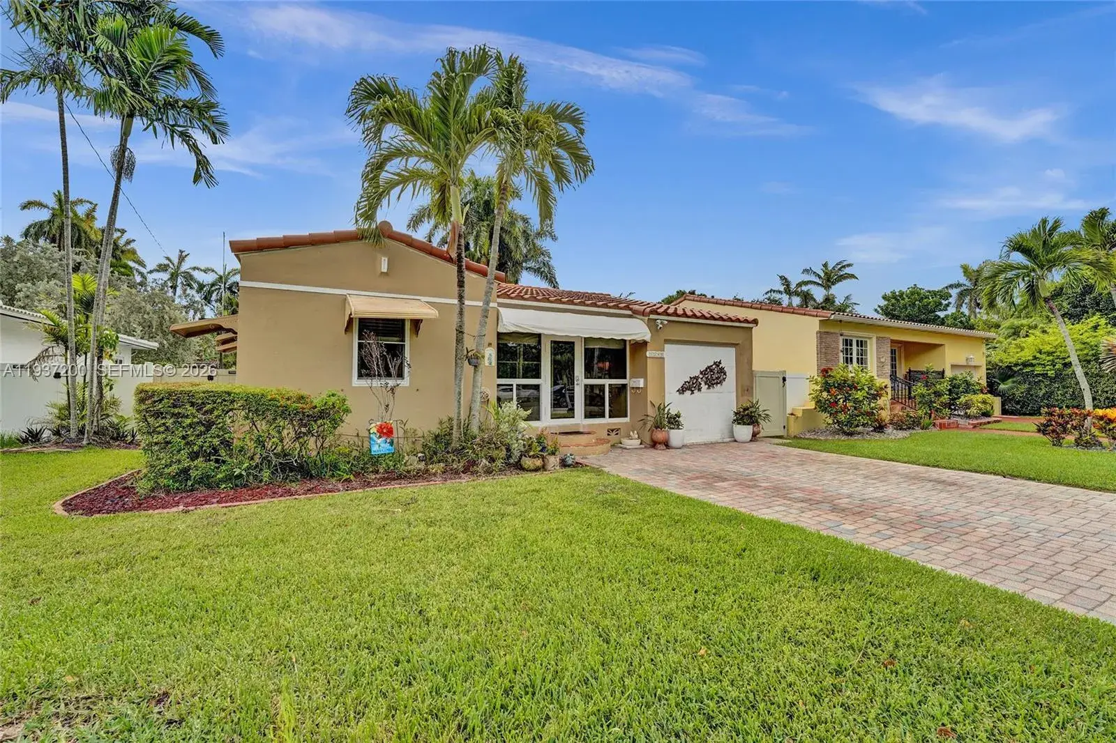 2 bedroom 2 bath Residential for sale at 1340 Jackson St, Hollywood FL 33019
