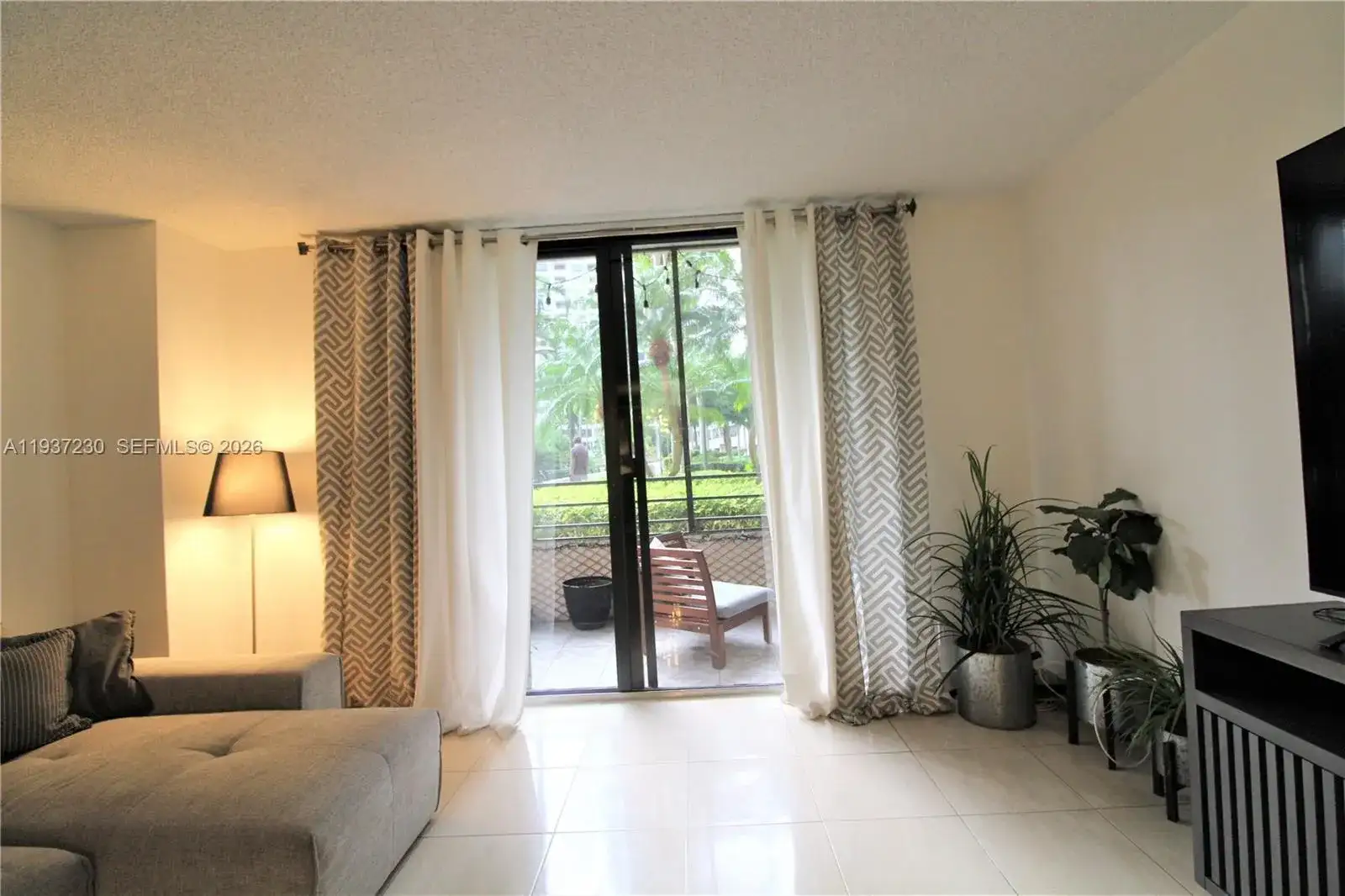 2500 Parkview Dr # 315, Hallandale Beach FL 33009 photo 2
