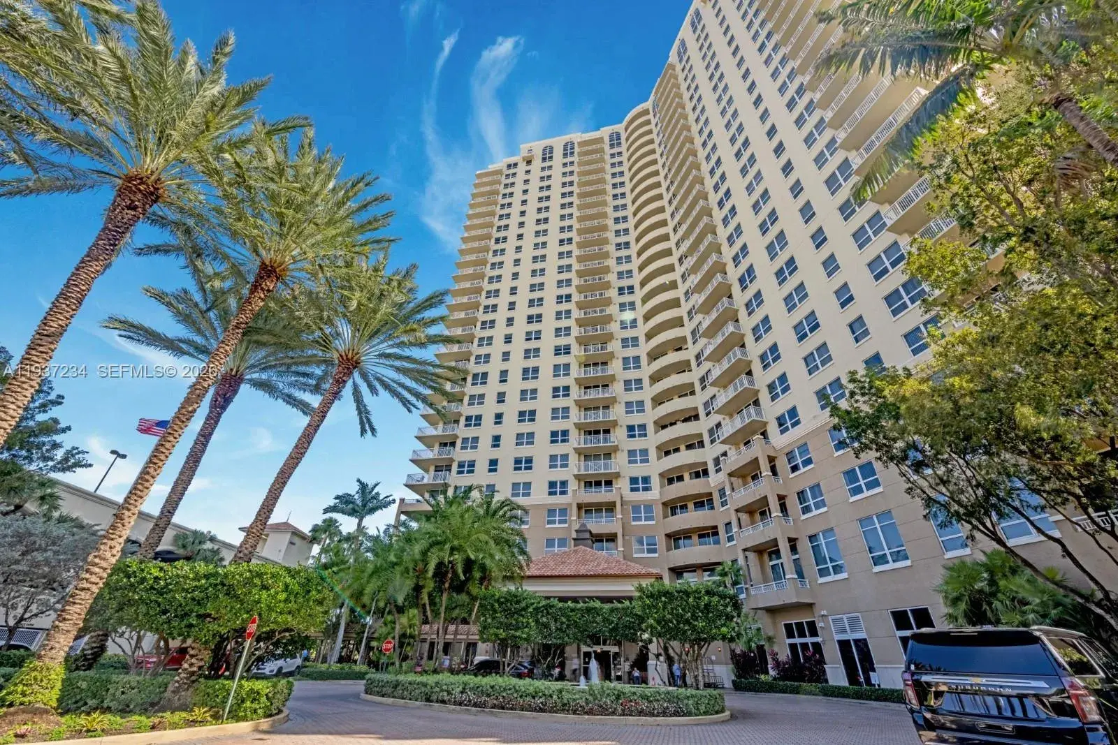 19501 W Country Club Dr # 2206, Aventura FL 33180