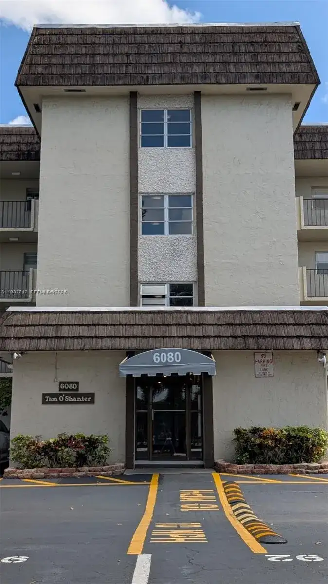 6080 NW 44th St # 305, Lauderhill FL 33319 photo 3