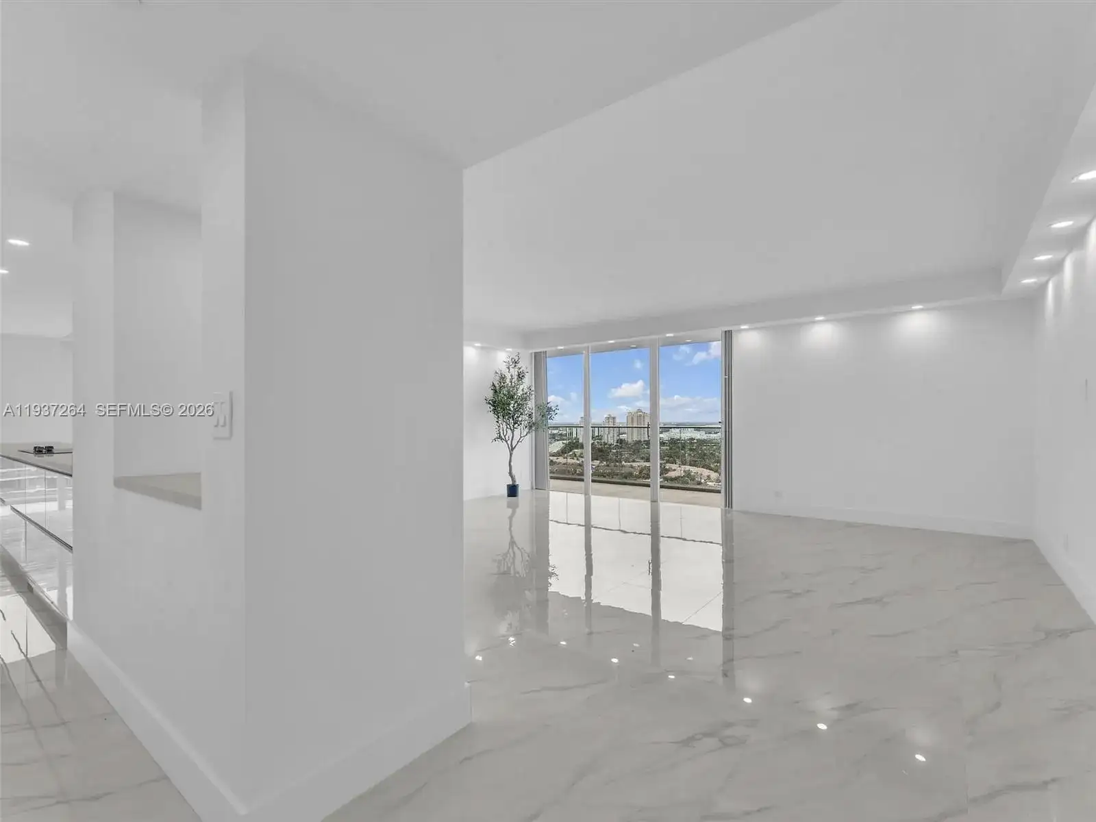 19707 Turnberry way # 25D, Aventura FL 33180 photo 5