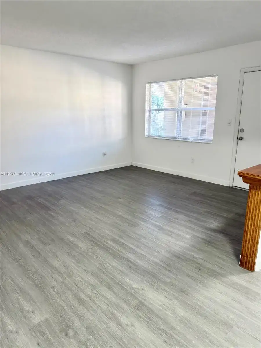 7505 SW 82nd St # 222, Miami FL 33143 photo 4