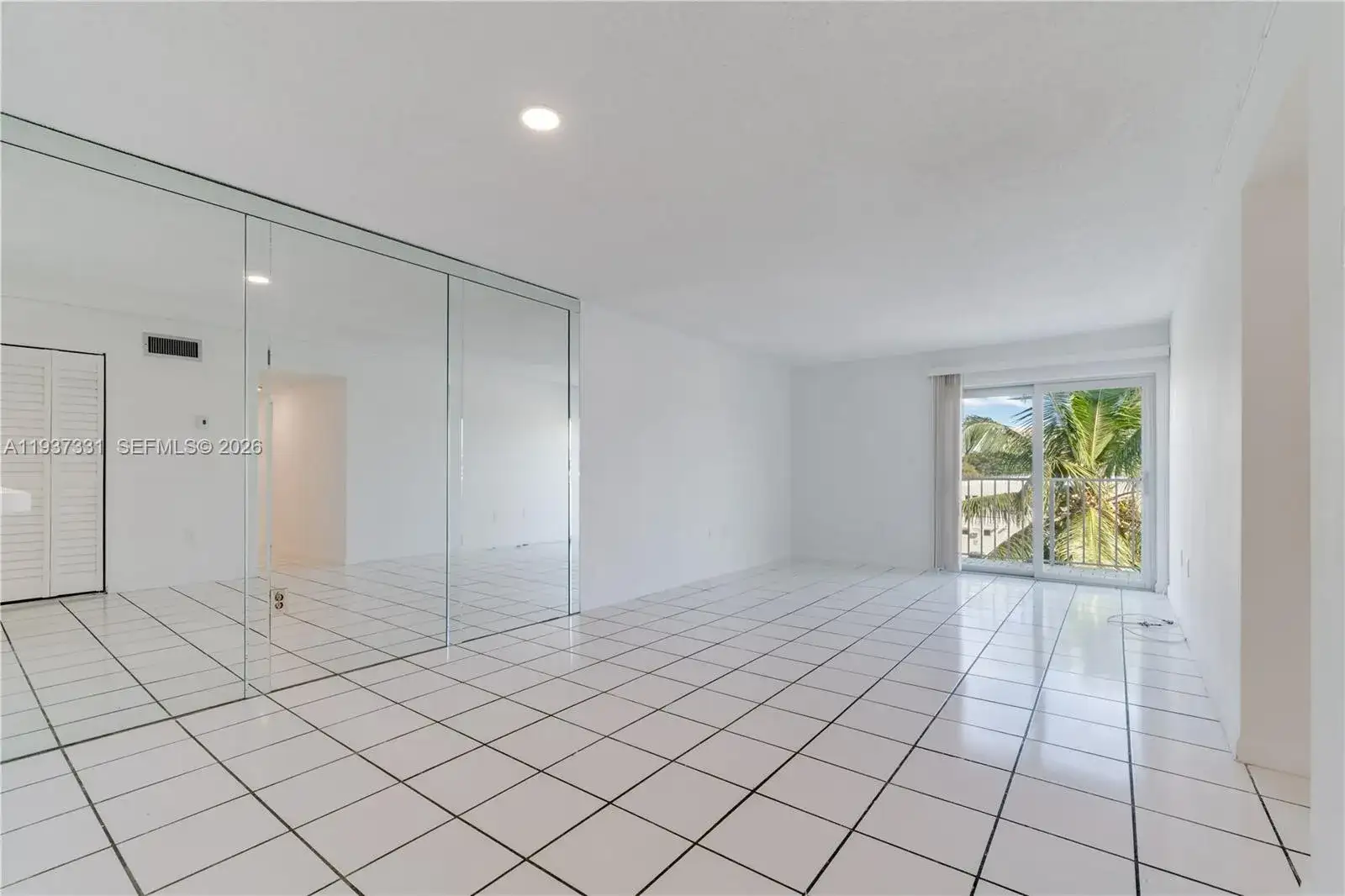 1428 Euclid Ave # 404, Miami Beach FL 33139 photo 5