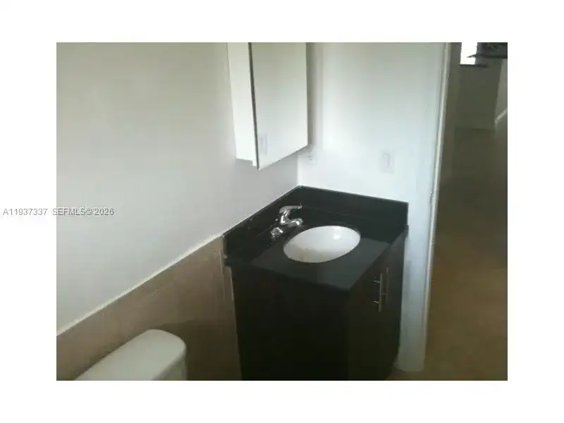 1034 Lenox Ave # 8, Miami Beach FL 33139 photo 3