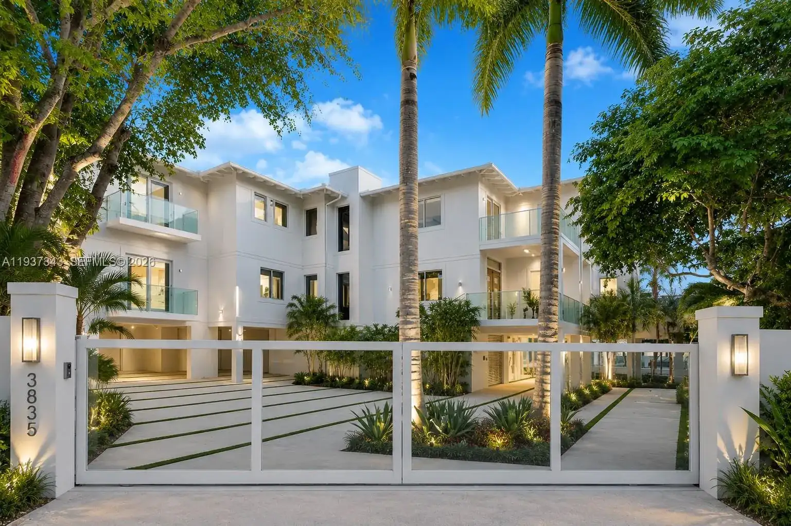 3835 Carole Ct, Coconut Grove FL 33133 photo 3