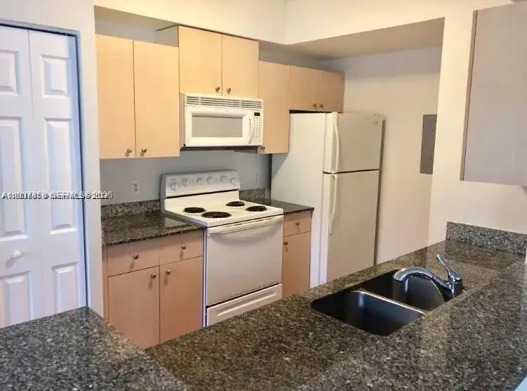 2493 Centergate Dr # 204, Miramar FL 33025 photo 2