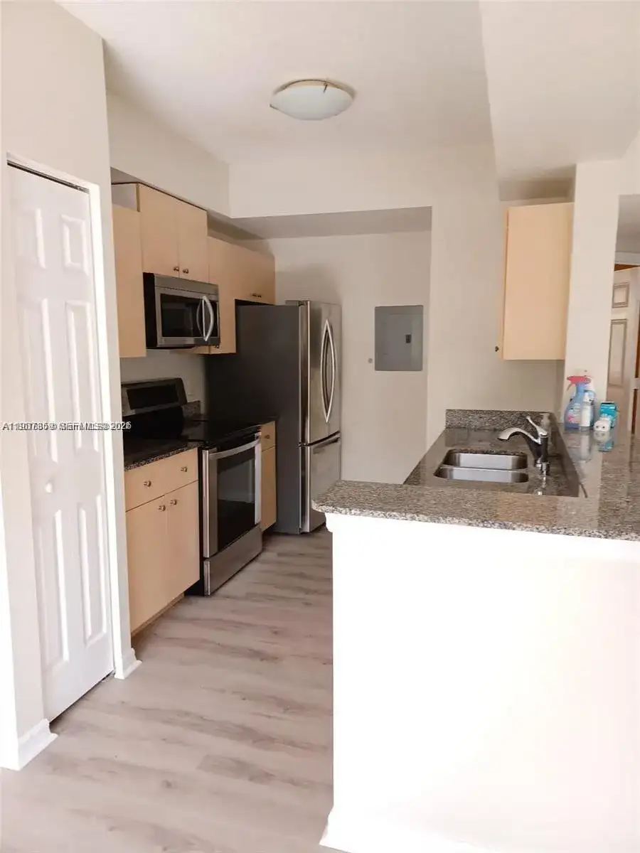 2493 Centergate Dr # 204, Miramar FL 33025 photo 3