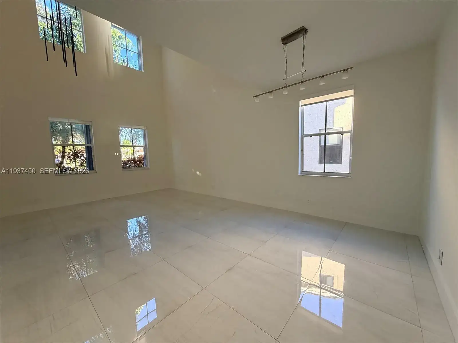 1570 ELM GROVE RD, Weston FL 33327 photo 5