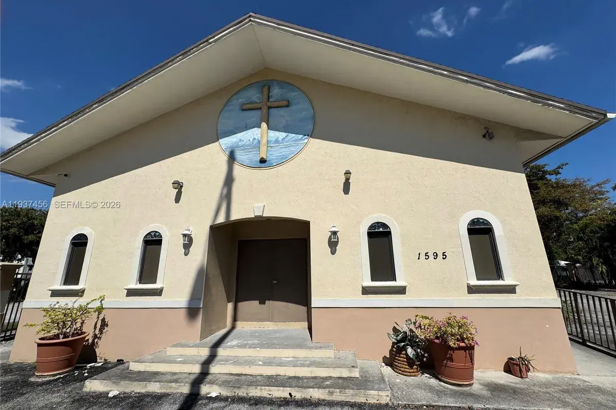 1595 NW 119th St, North Miami FL 33167