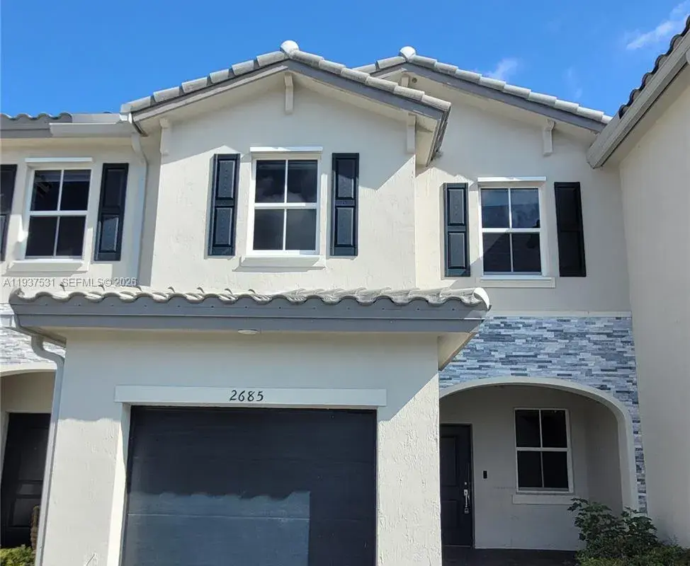 2685 SE 13th St, Homestead FL 33035