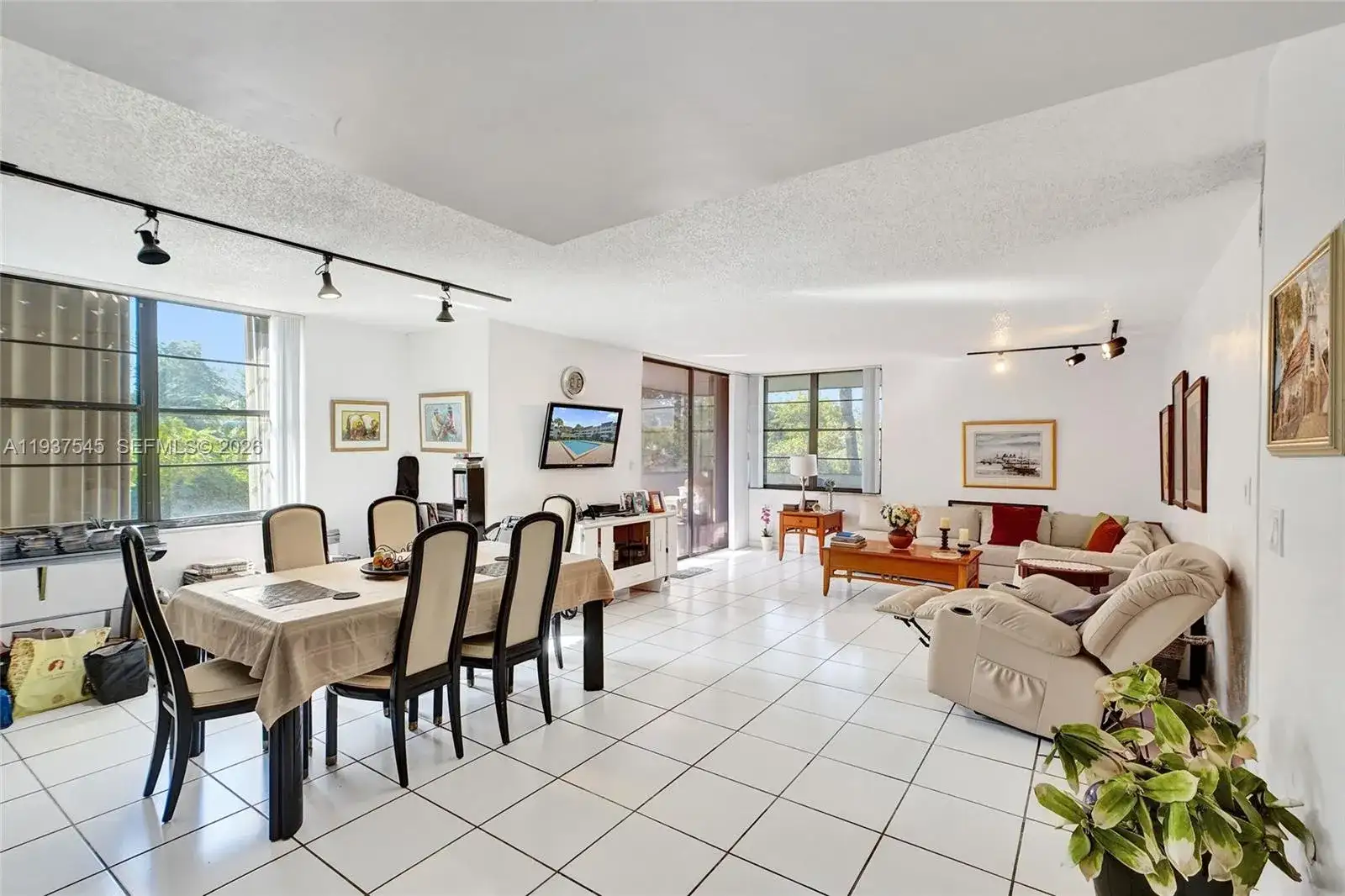 10854 Kendall Dr # 221, Miami FL 33176 photo 2