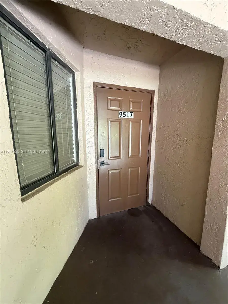 9517 NW 2nd Pl # I, Coral Springs FL 33071