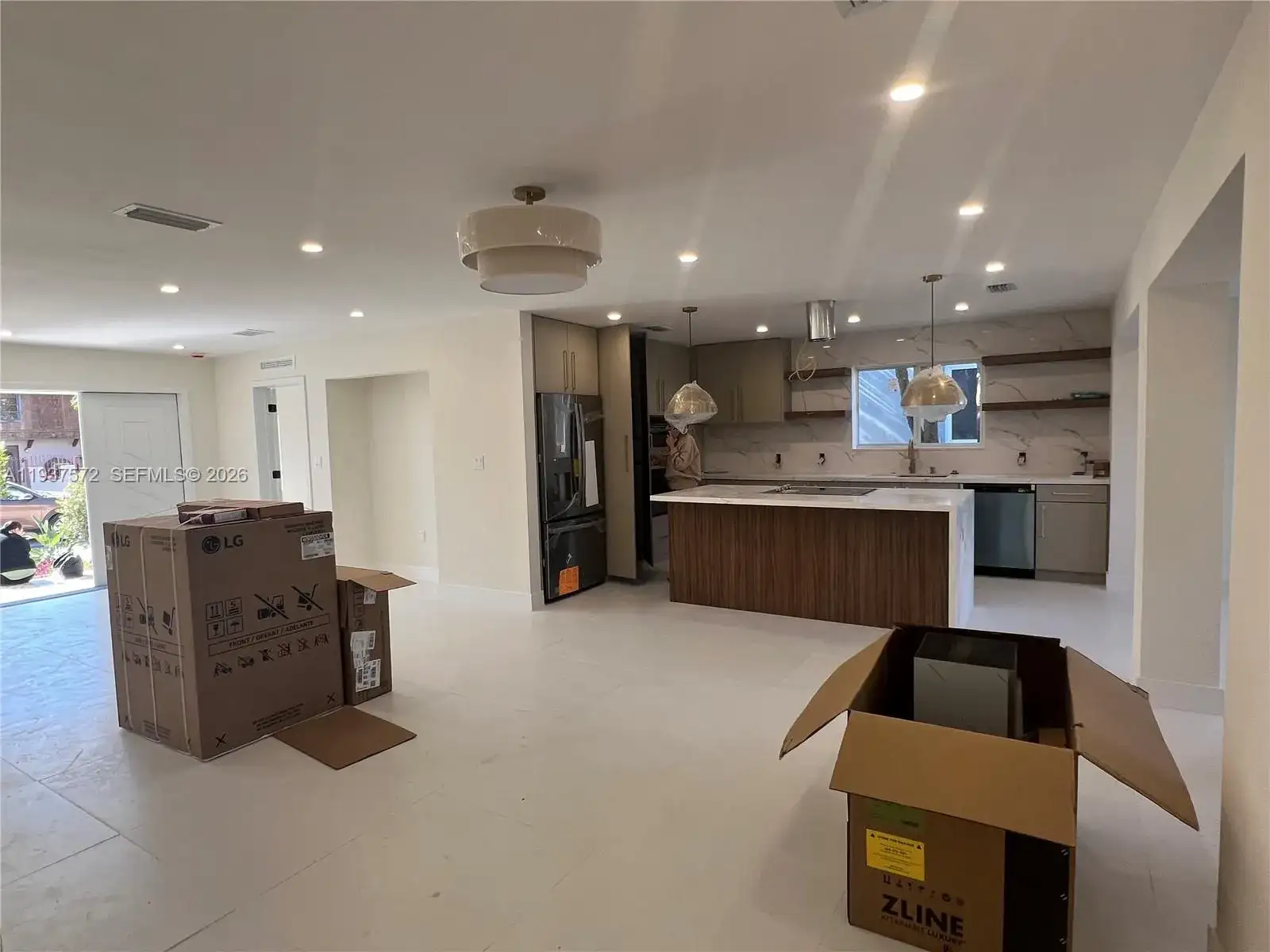 2315 NW 3rd St, Miami FL 33125 photo 2