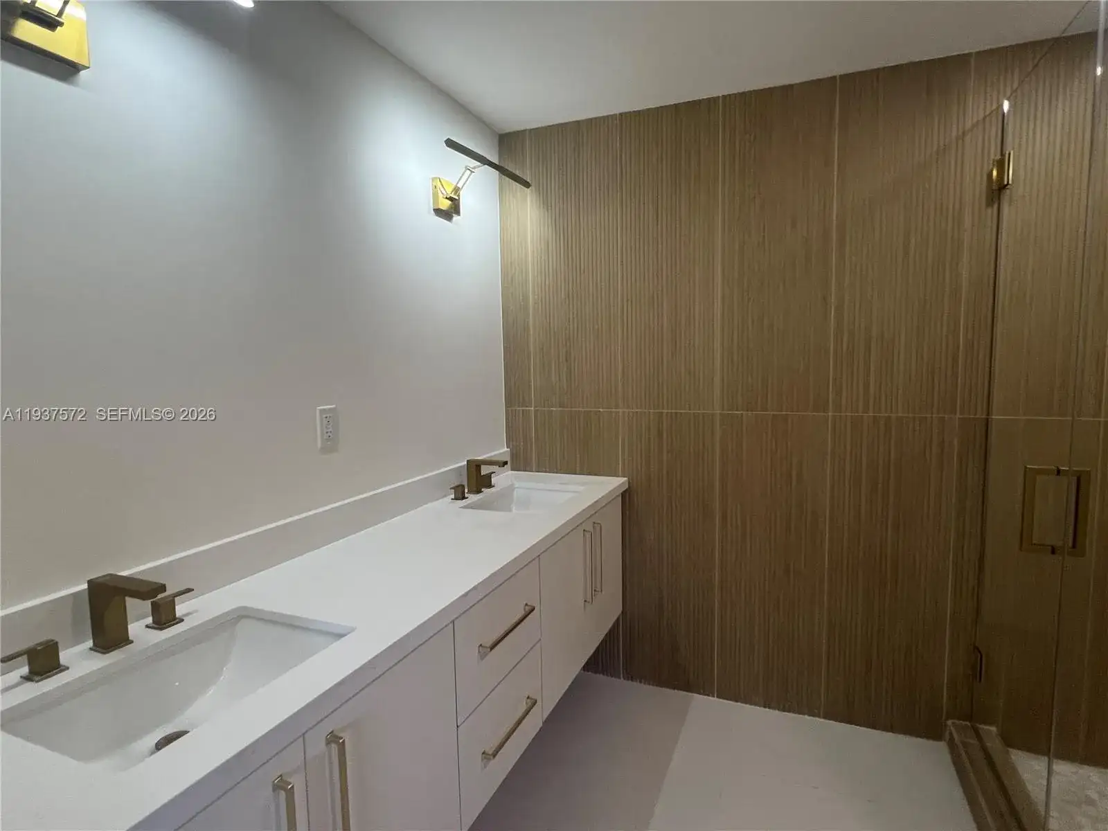 2315 NW 3rd St, Miami FL 33125 photo 3