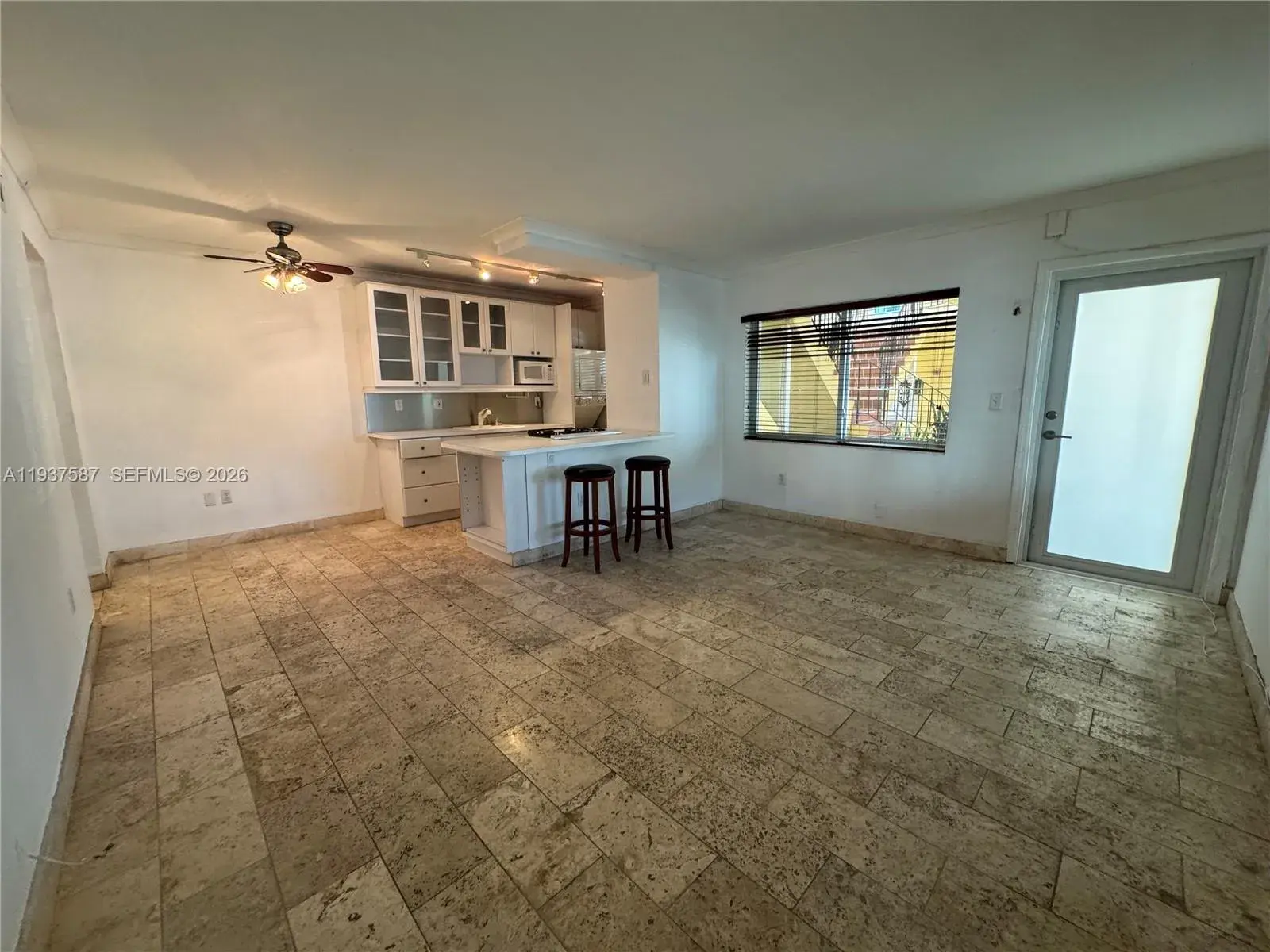 75 Washington Ave # 12, Miami Beach FL 33139