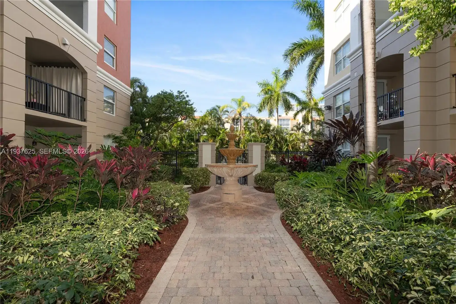 17125 N Bay Rd # 3104, Sunny Isles Beach FL 33160 photo 2