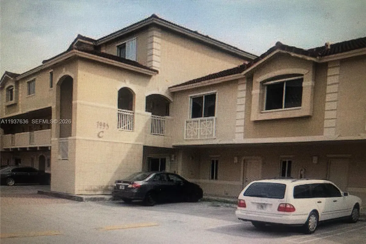 7995 NW 8th St # 112, Miami FL 33126
