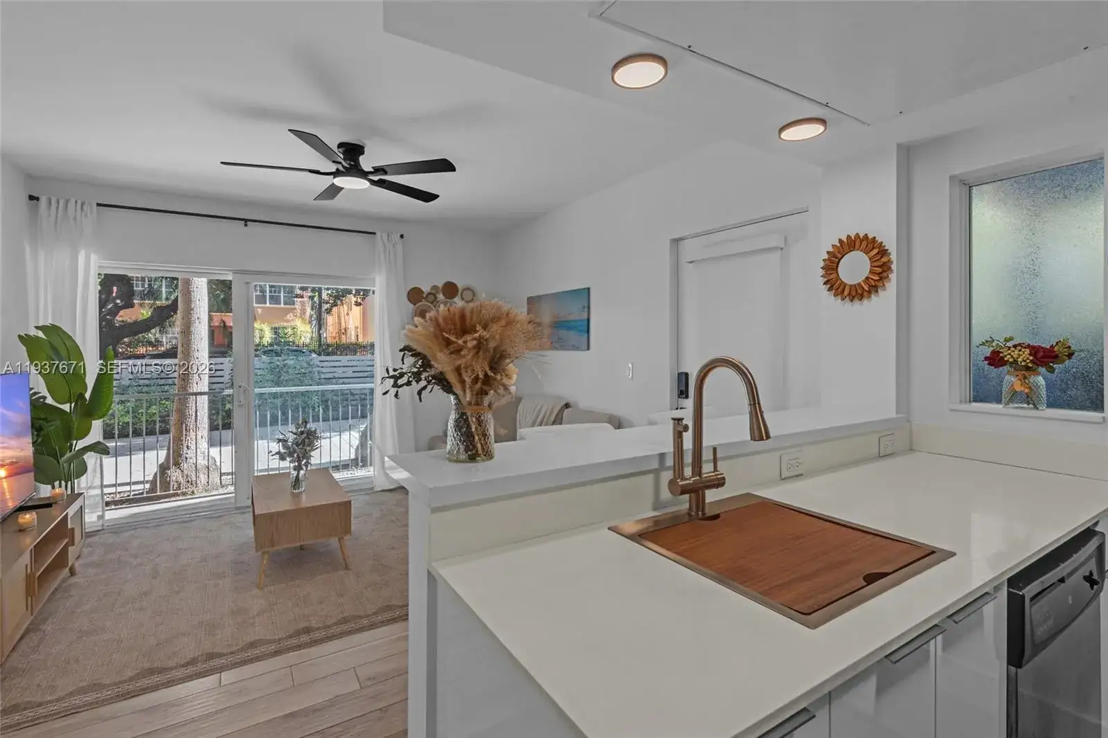 2 bedroom 2 bath Residential for sale at 740 Meridian Ave # 11, Miami Beach FL 33139