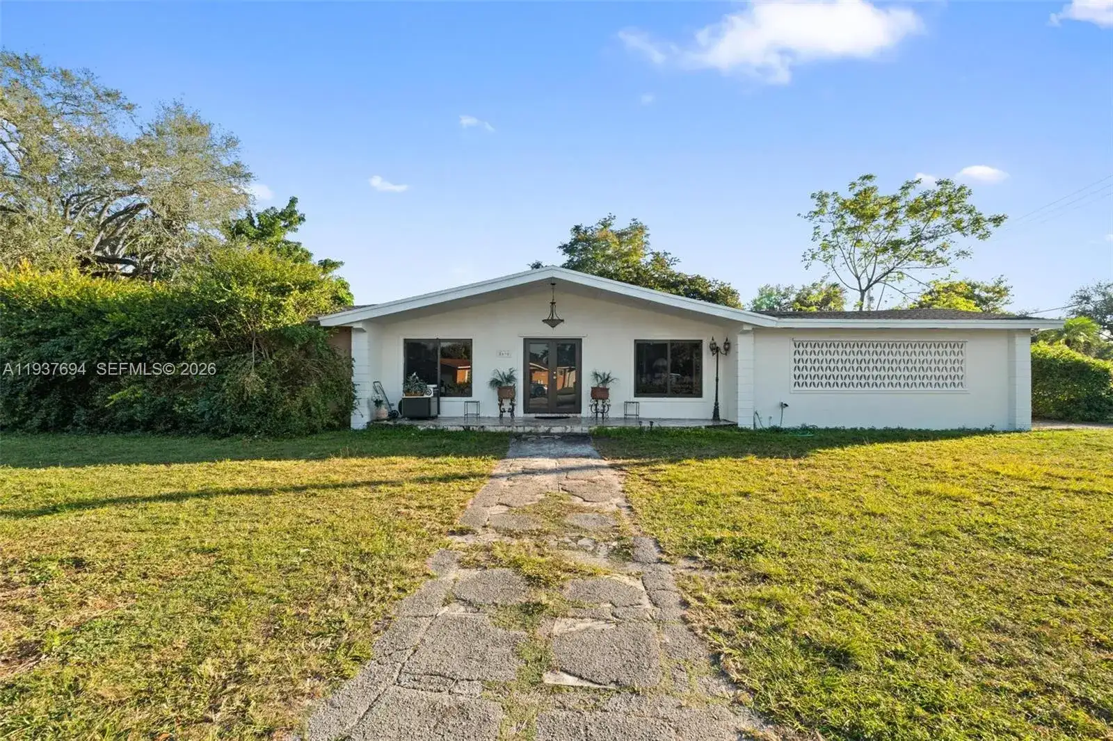 8690 SW 104th St, Miami FL 33156 photo 2
