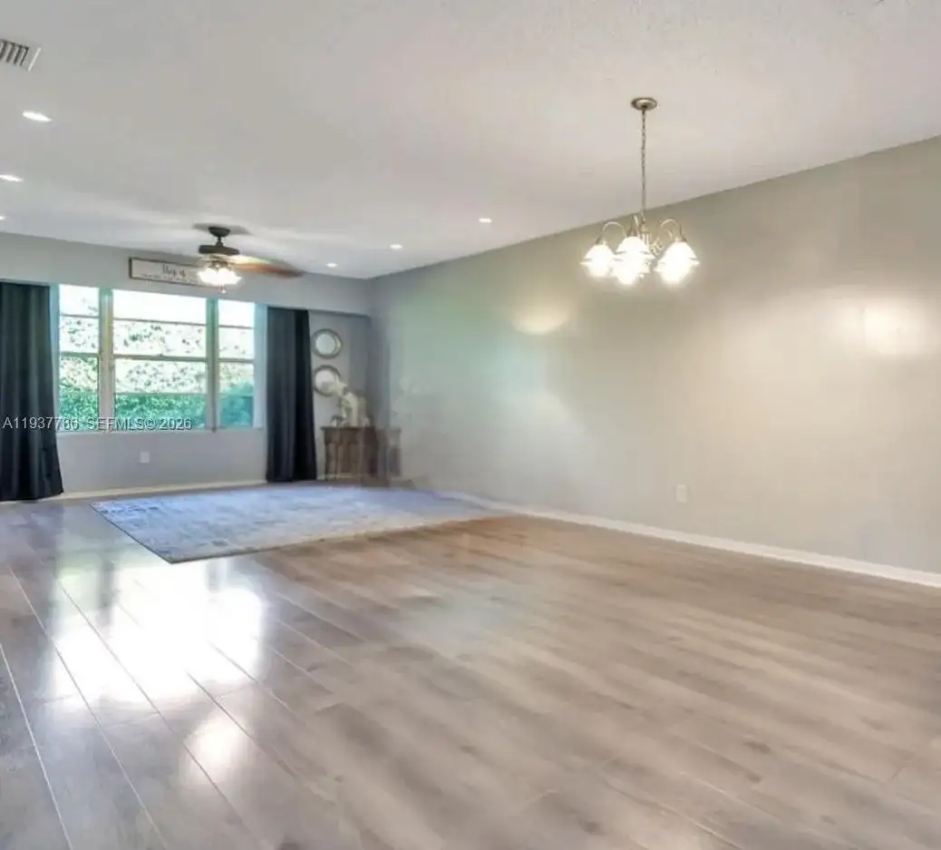 842 Banks Rd, Coconut Creek FL 33063 photo 3