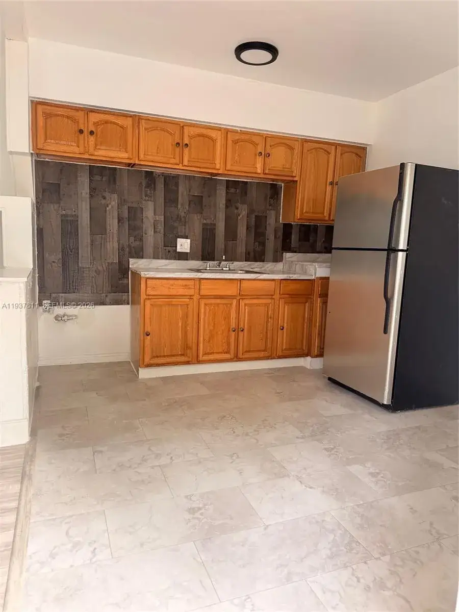 16675 NE 20th Ave # 5, North Miami Beach FL 33162