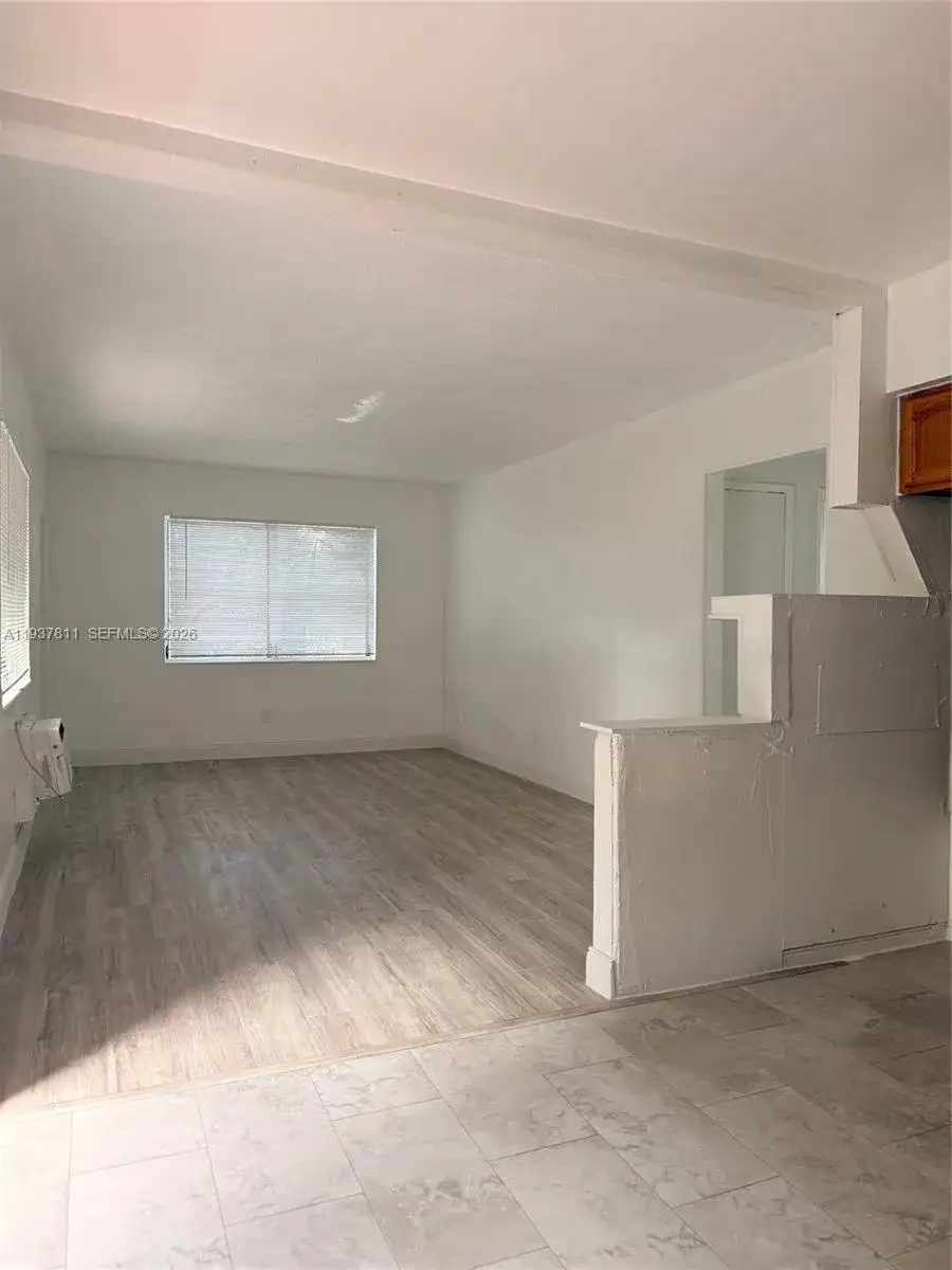 16675 NE 20th Ave # 5, North Miami Beach FL 33162 photo 2