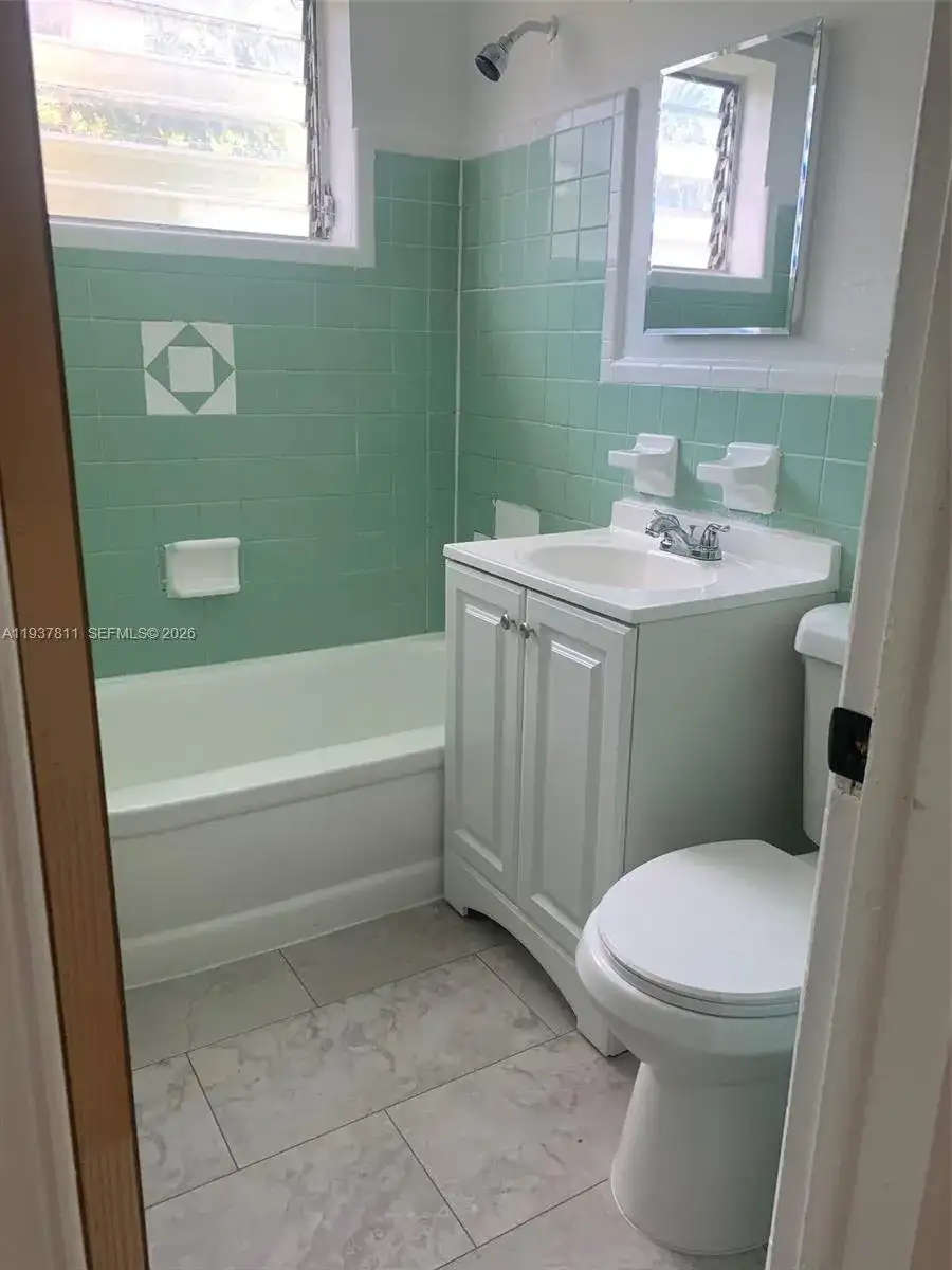 16675 NE 20th Ave # 5, North Miami Beach FL 33162 photo 3