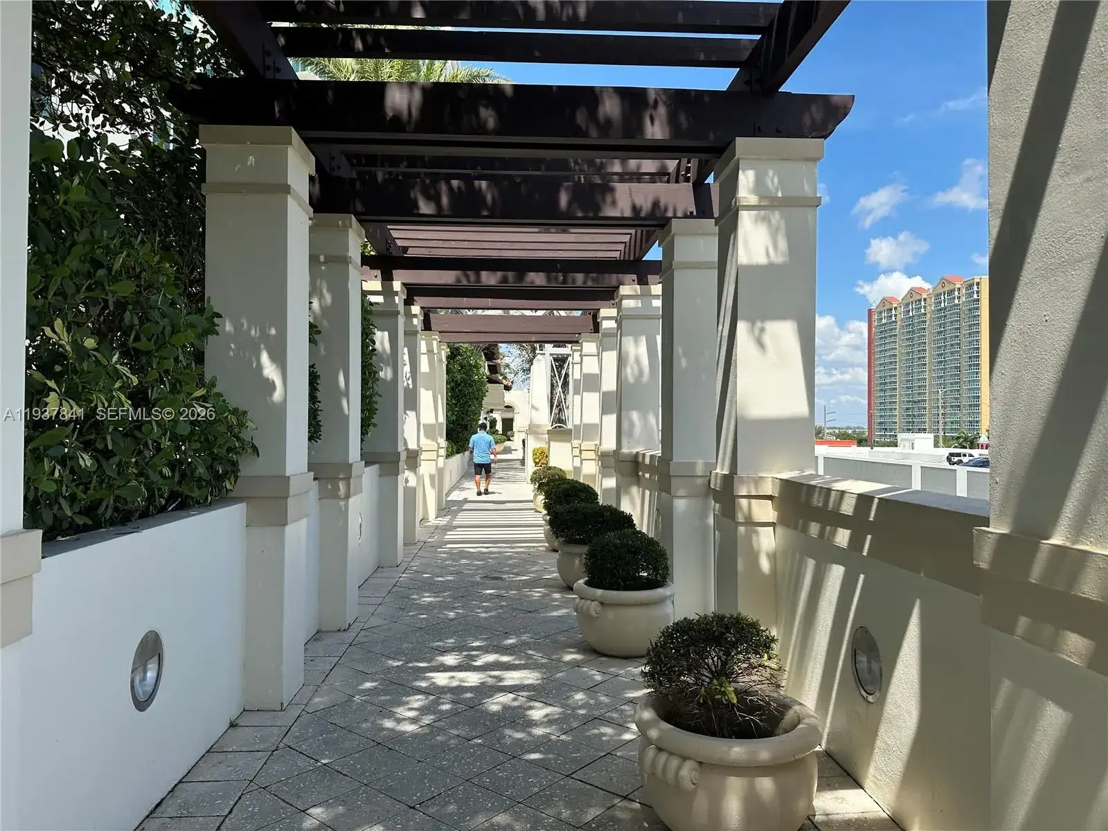 150 Sunny Isles Blvd # 1102, Sunny Isles Beach FL 33160 photo 4