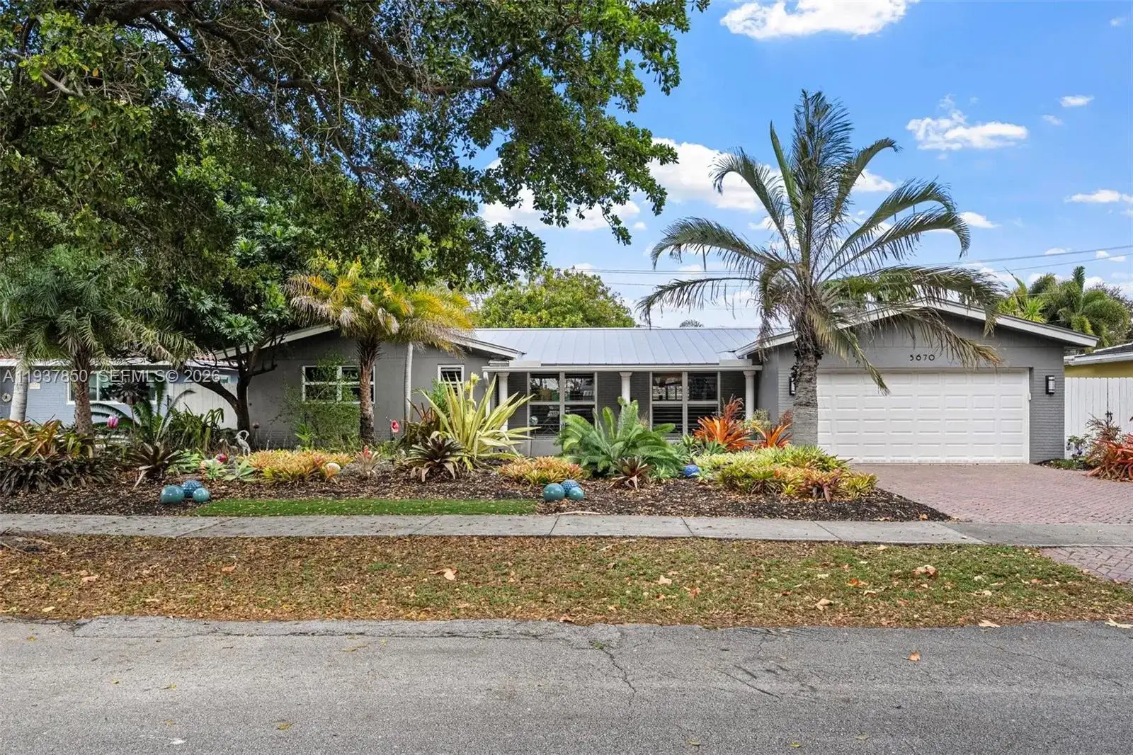 5670 NE 21st Dr, Fort Lauderdale FL 33308 photo 2