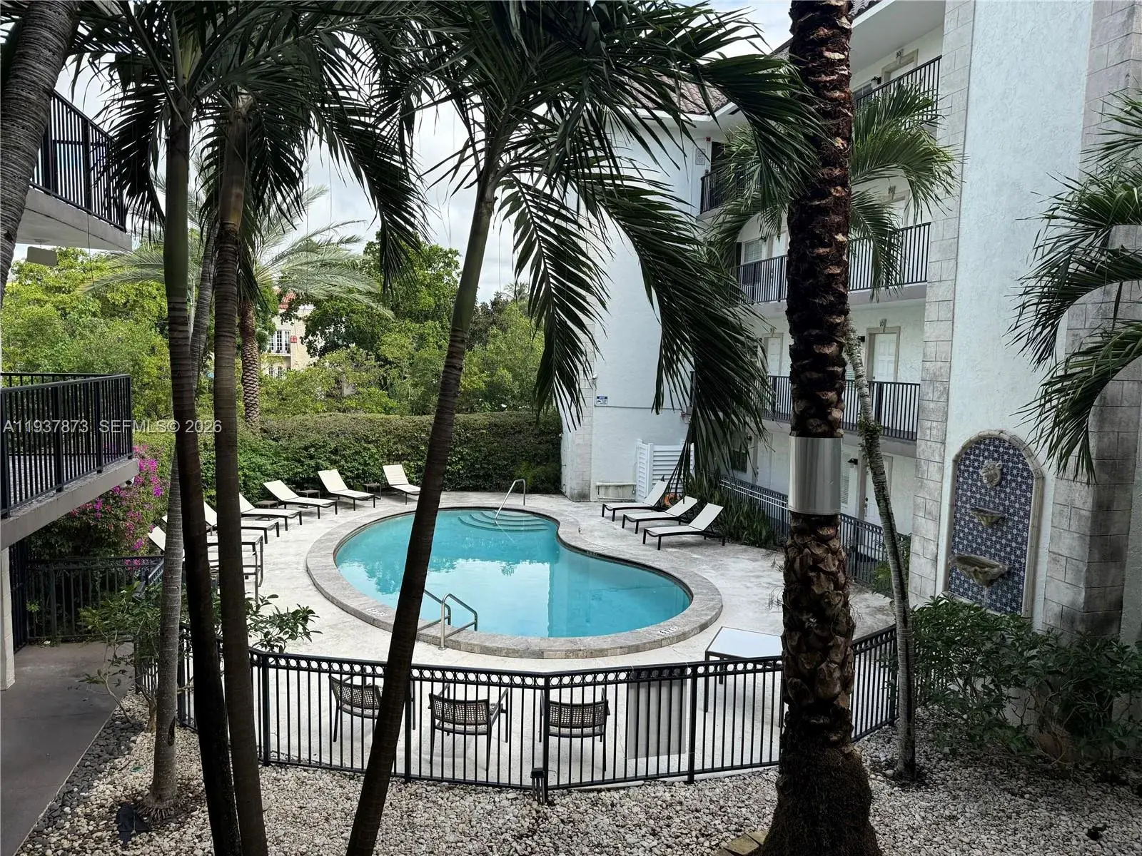 924 SE 2nd St # 17, Fort Lauderdale FL 33301