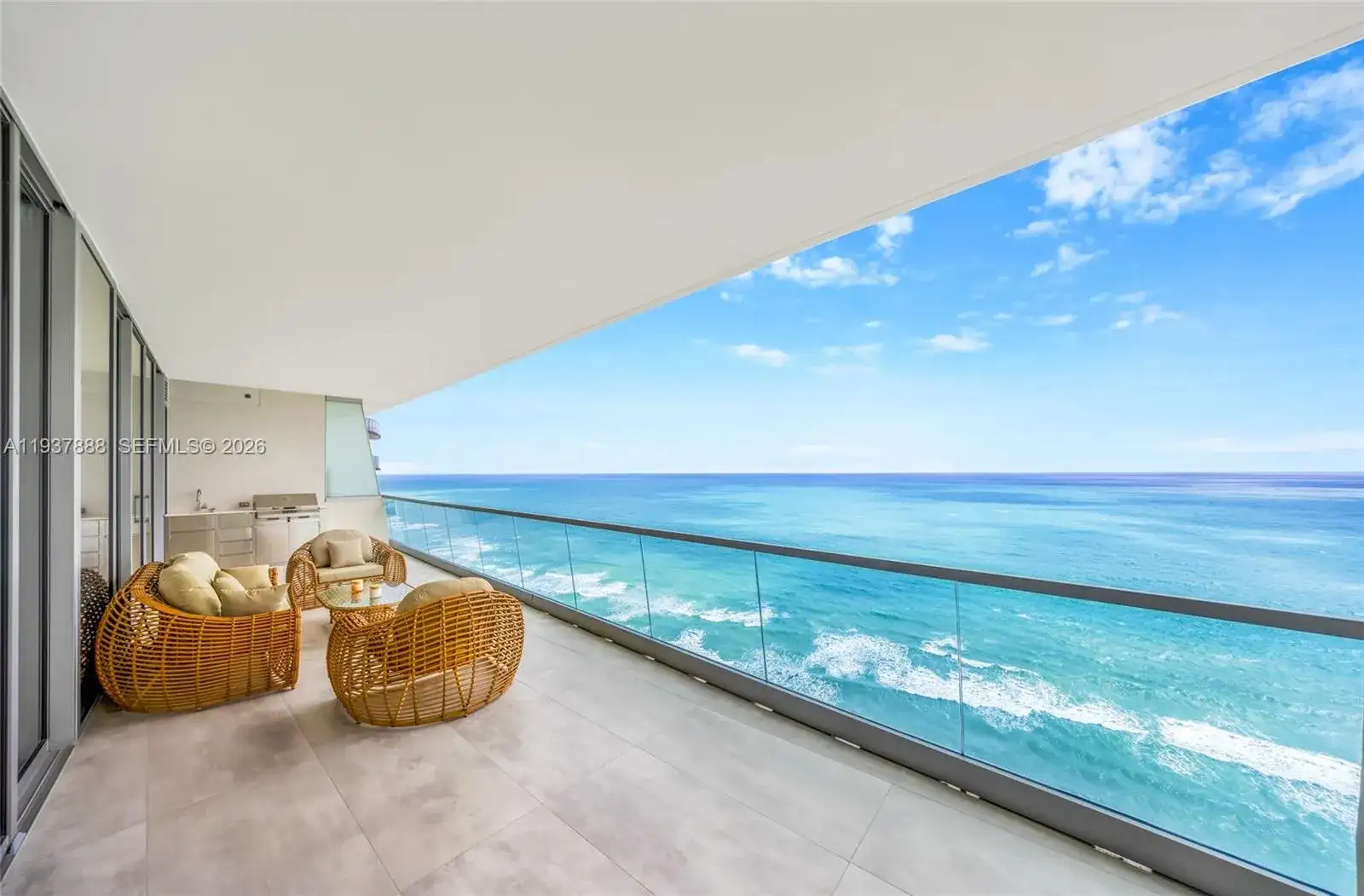 18501 Collins Ave # 2502, Sunny Isles Beach FL 33160 photo 2