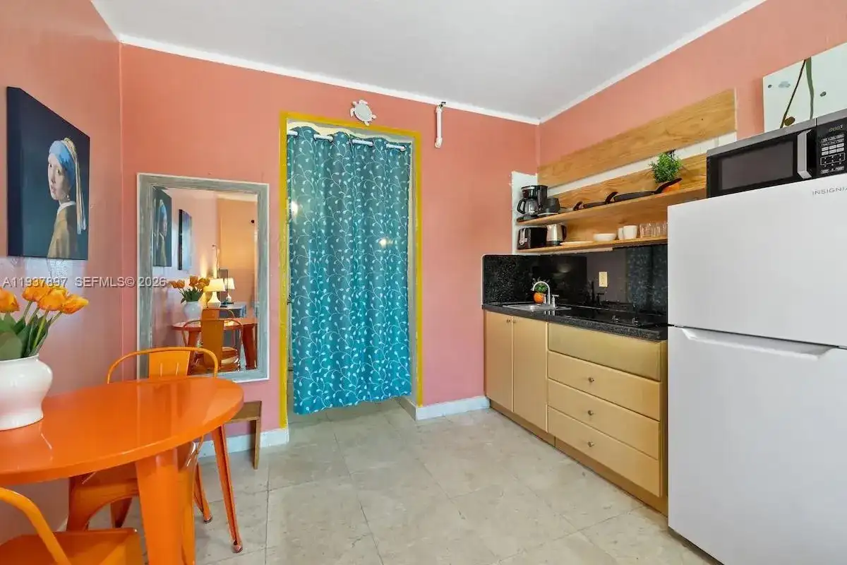 255 W 24th St # 234, Miami Beach FL 33140 photo 4