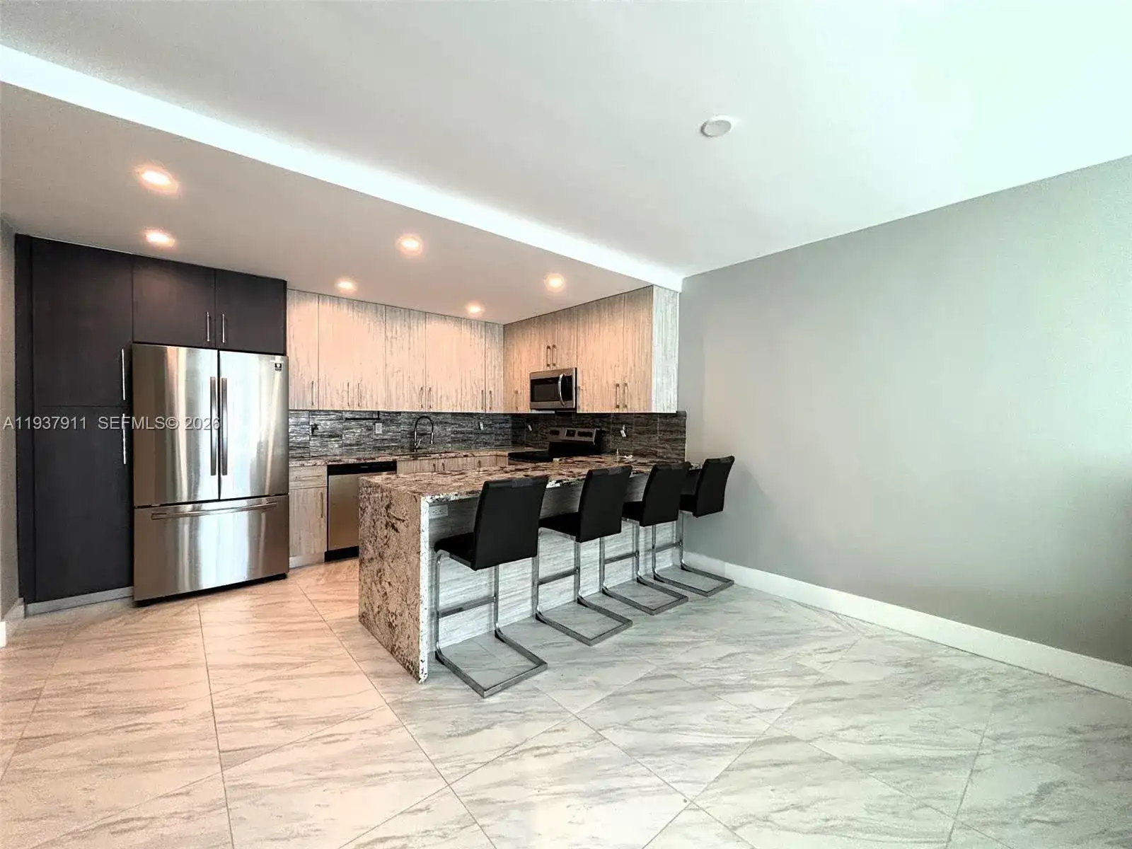 19380 Collins Ave # 914, Sunny Isles Beach FL 33160 photo 5