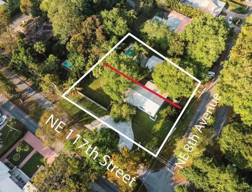 11660 NE 8th Ave, Biscayne Park FL 33161 photo 3