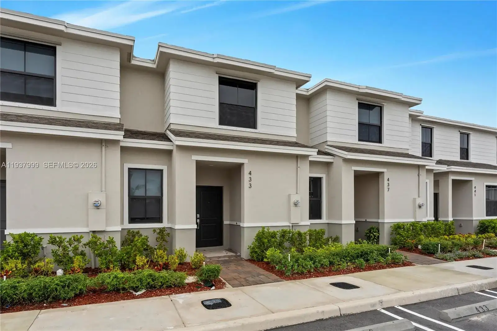 433 NE 12th St # 433, Florida City FL 33034 photo 5