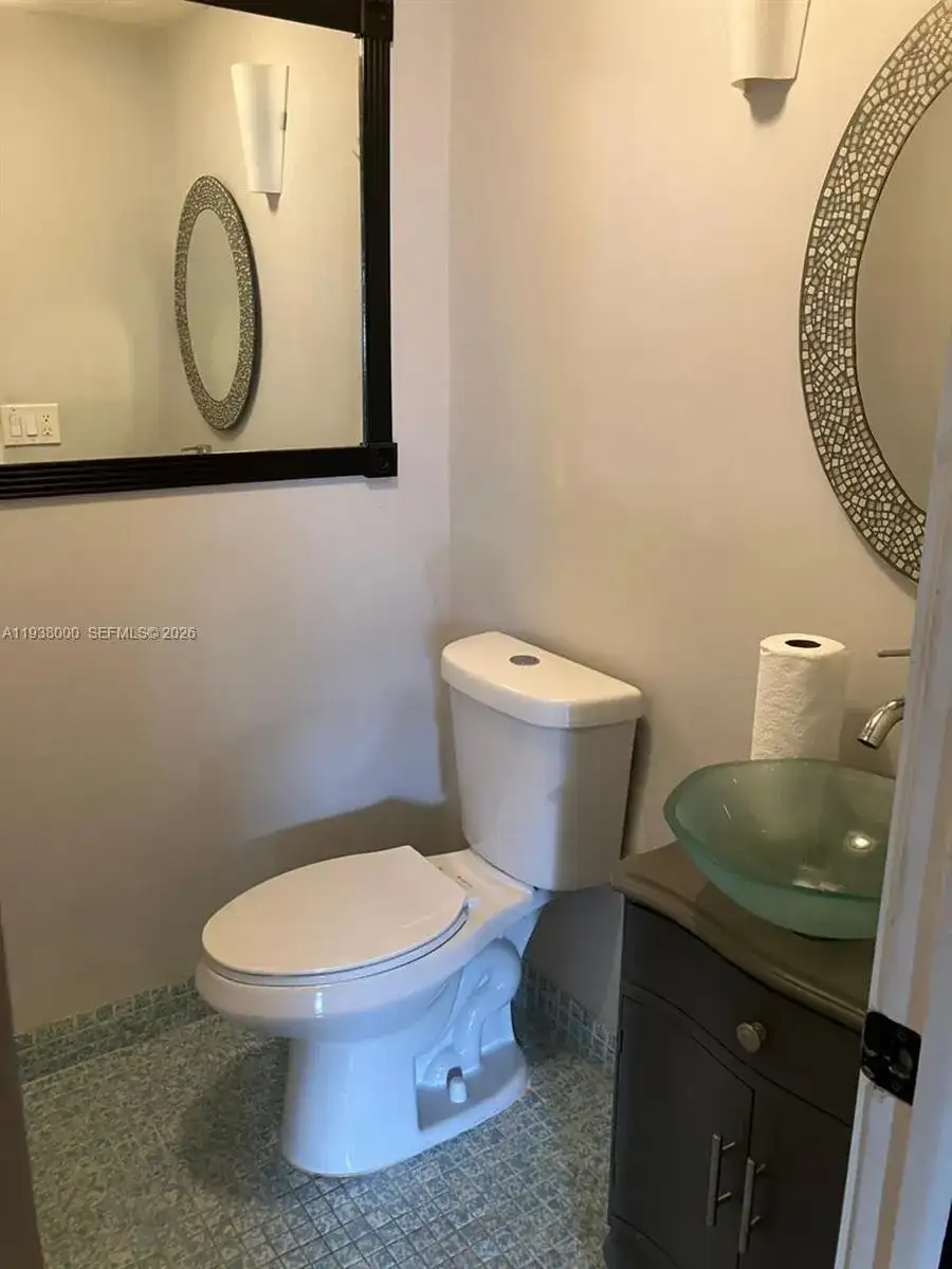 9351 Fontainebleau Blvd # B206, Miami FL 33172 photo 5