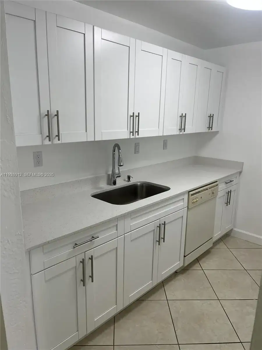 10802 N Kendall Dr # P1, Miami FL 33176 photo 3