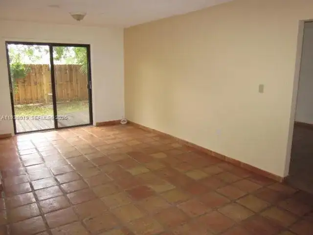 13224 SW 10 TE, Miami FL 33184 photo 5