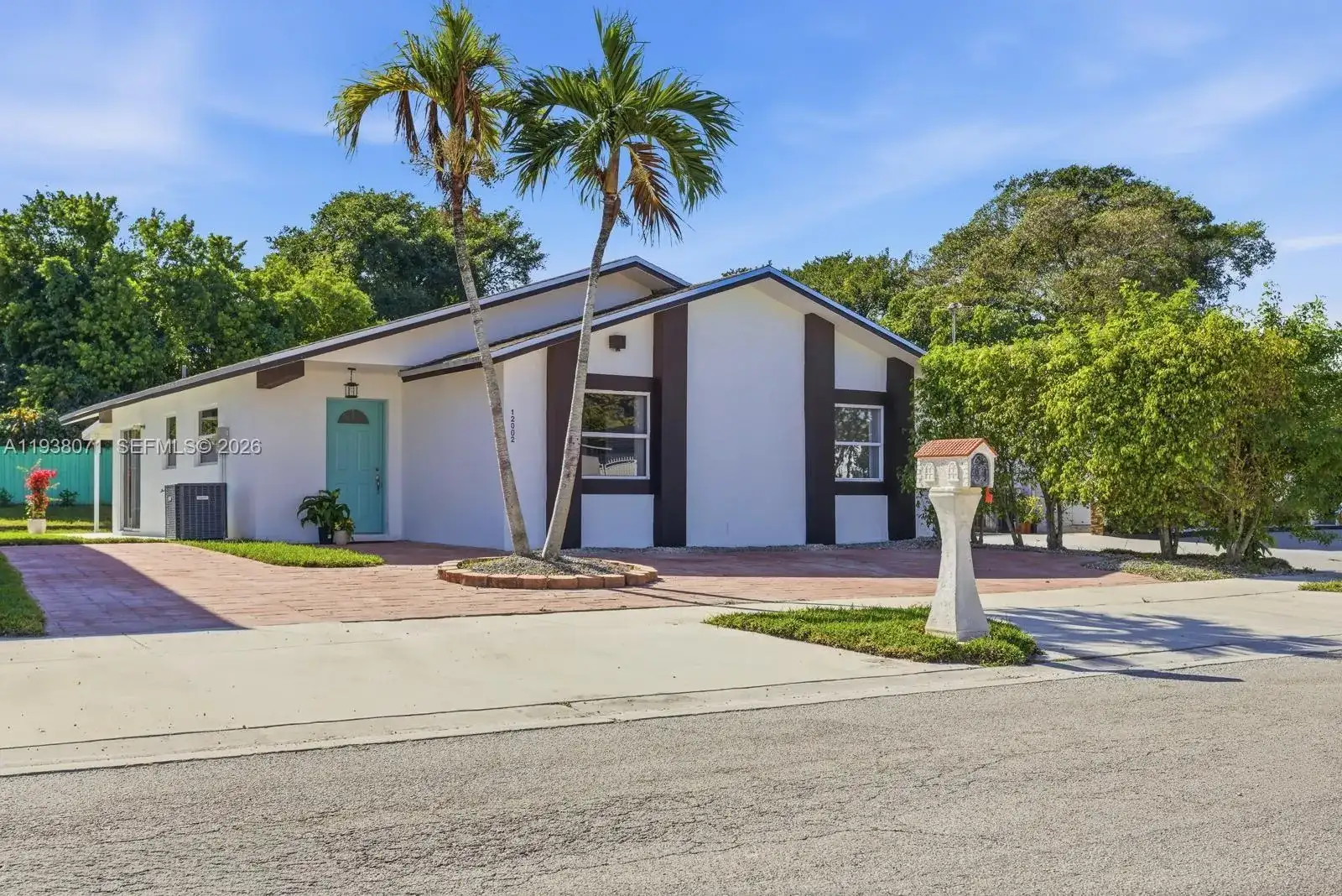 12002 SW 210th St, Miami FL 33177 photo 2