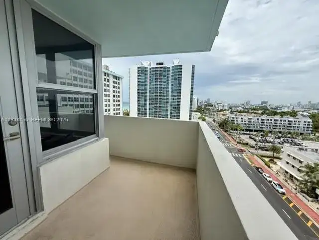 2899 Collins # 1114, Miami Beach FL 33140 photo 2