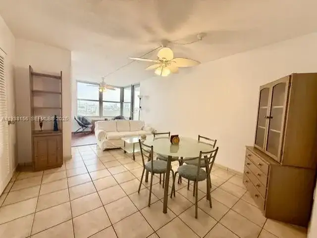 2899 Collins # 1114, Miami Beach FL 33140 photo 4