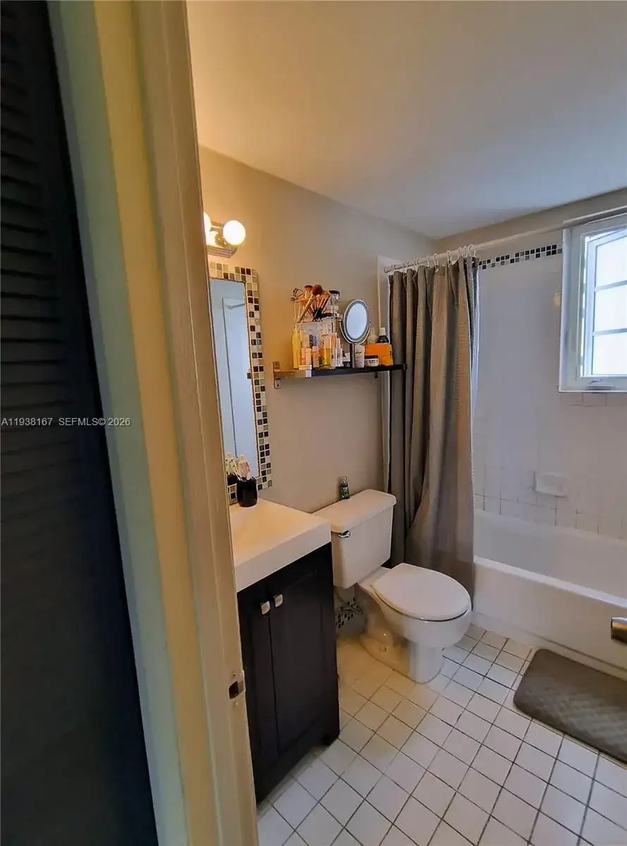 833 10th St # 203, Miami Beach FL 33139 photo 4