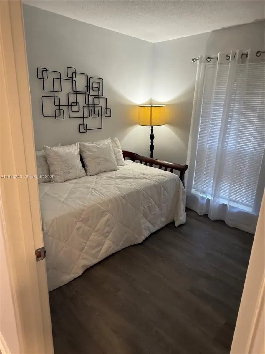 149 Cypress Point Dr # 149, Palm Beach Gardens FL 33418
