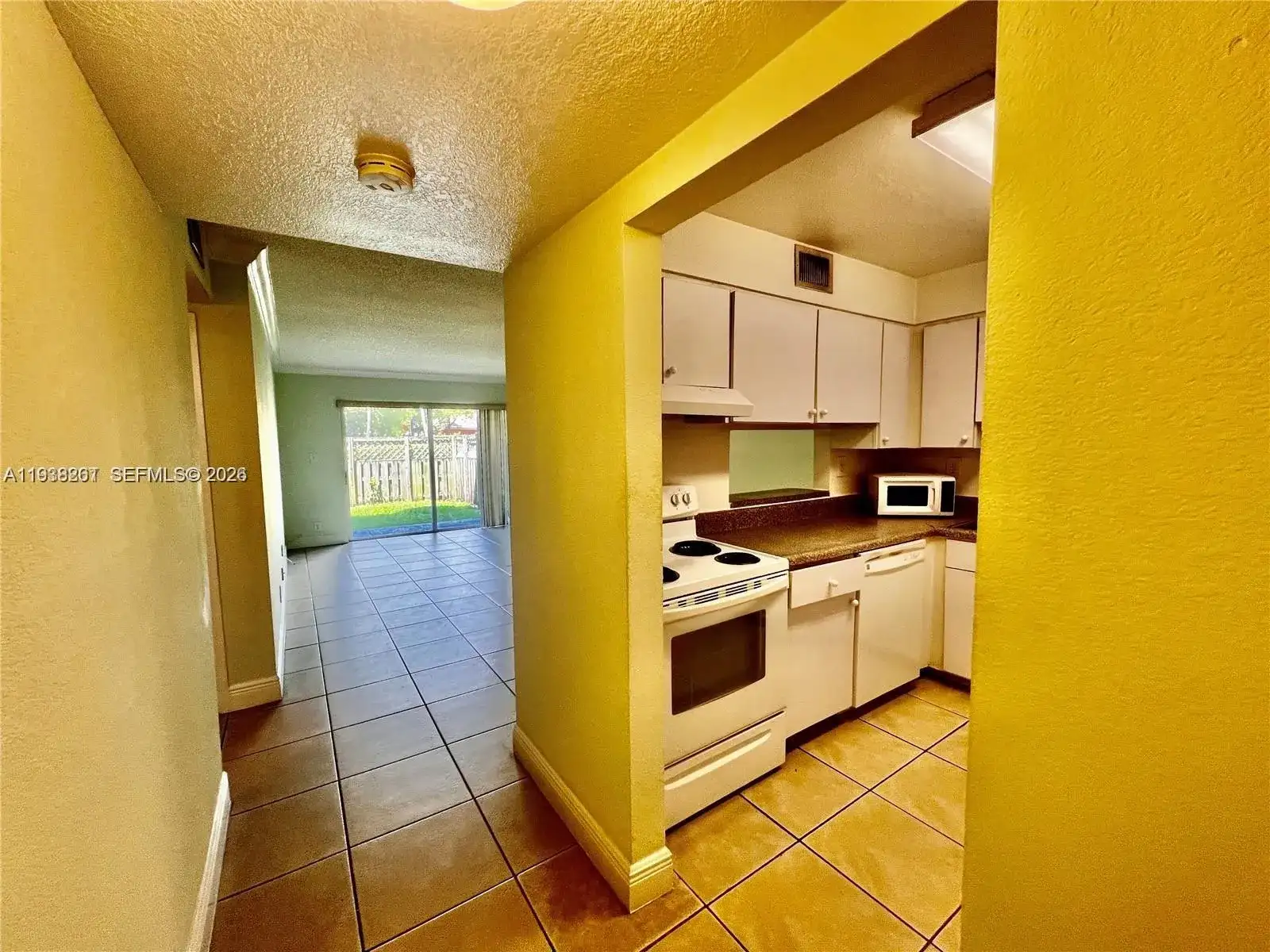 5201 Geneva Way # 109, Doral FL 33166 photo 3