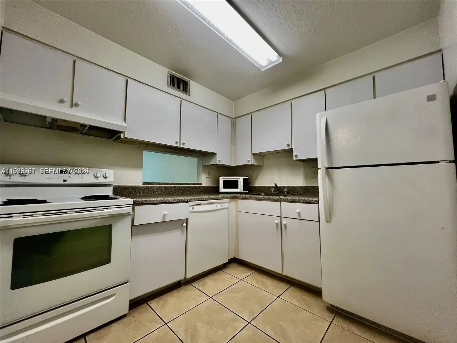 5201 Geneva Way # 109, Doral FL 33166 photo 4