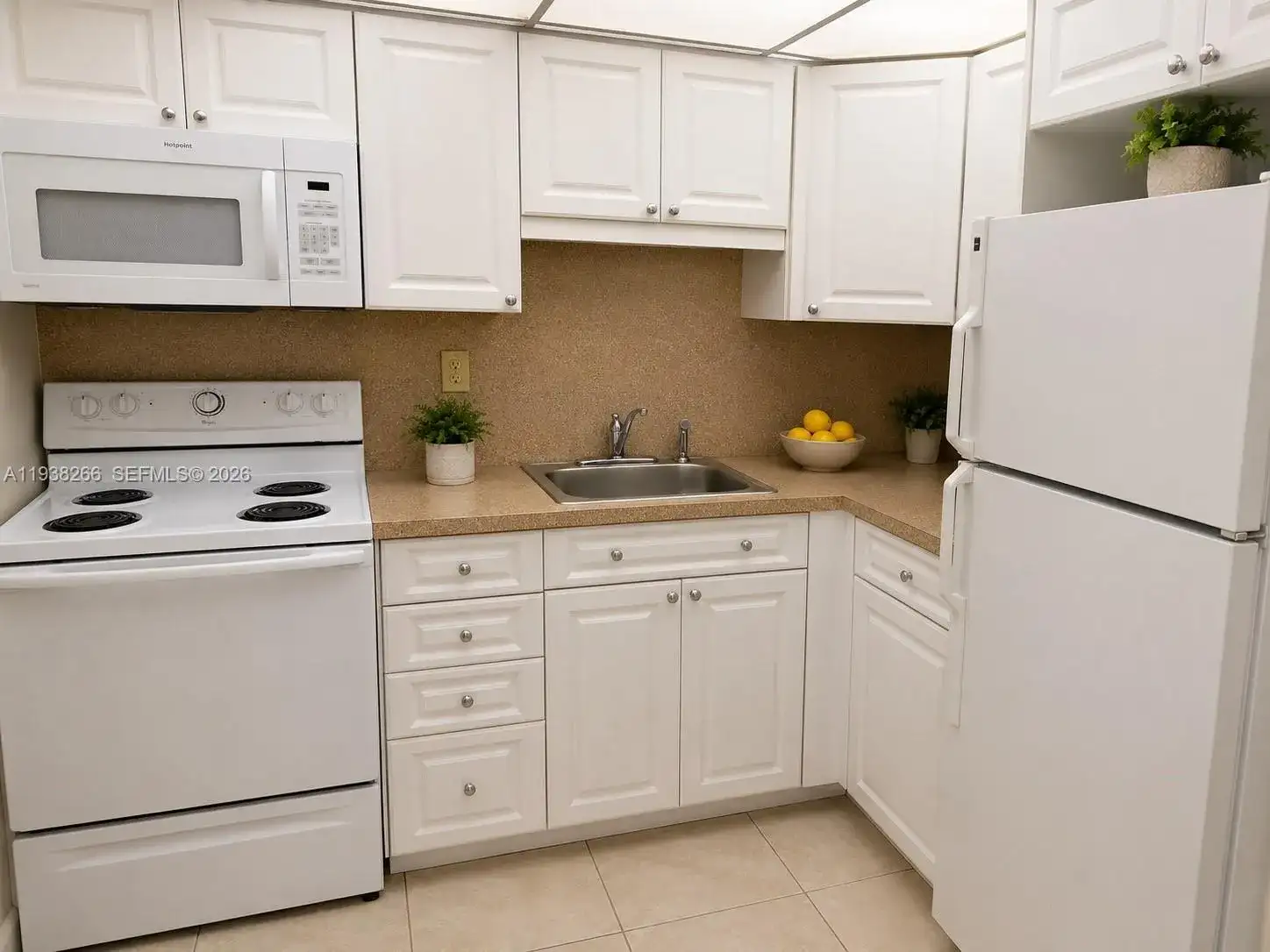 8851 Sunrise Lakes Blvd # 112, Sunrise FL 33322 photo 5