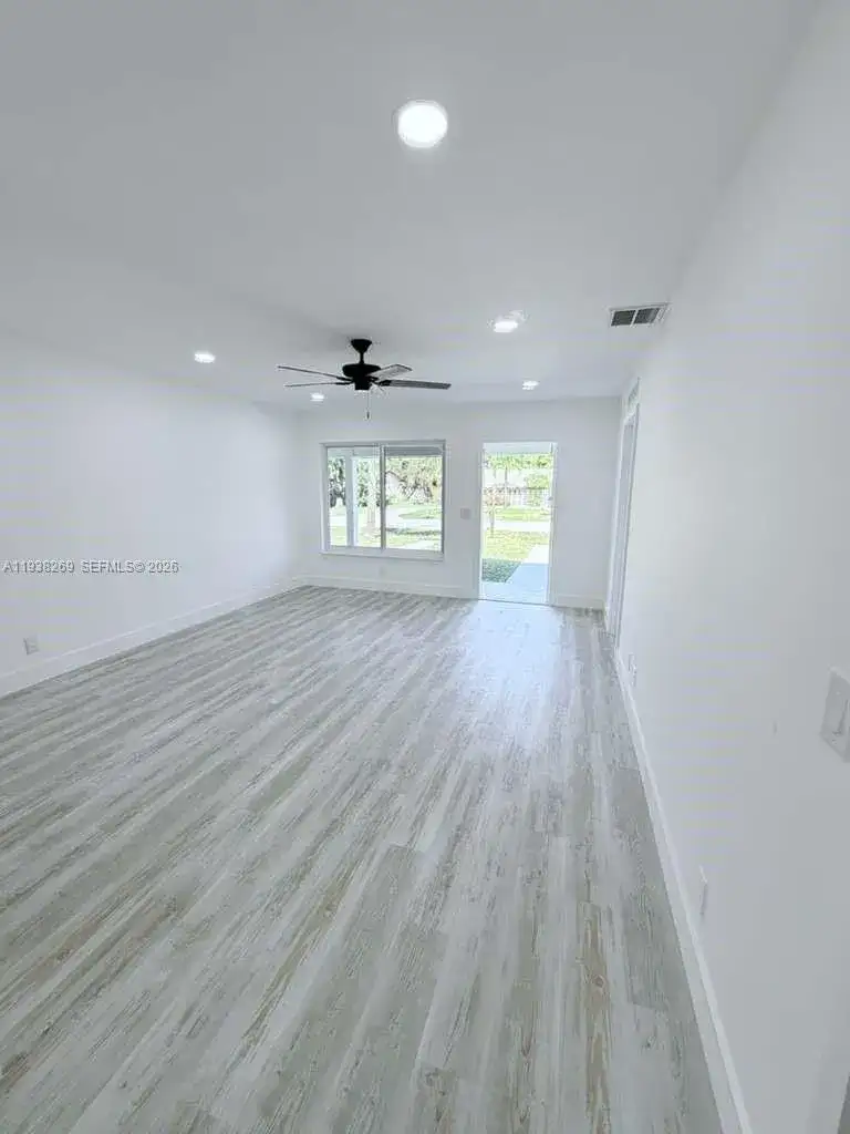 134 SW 14th Ave # B, Boynton Beach FL 33435 photo 5